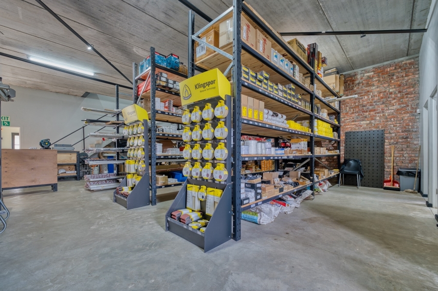 To Let commercial Property for Rent in De Zoete Inval Western Cape